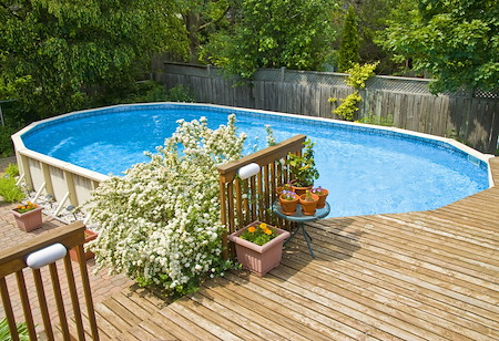 Pool Deck Cleaning Safety Tips for Families in Cape Coral’s Humid Climate